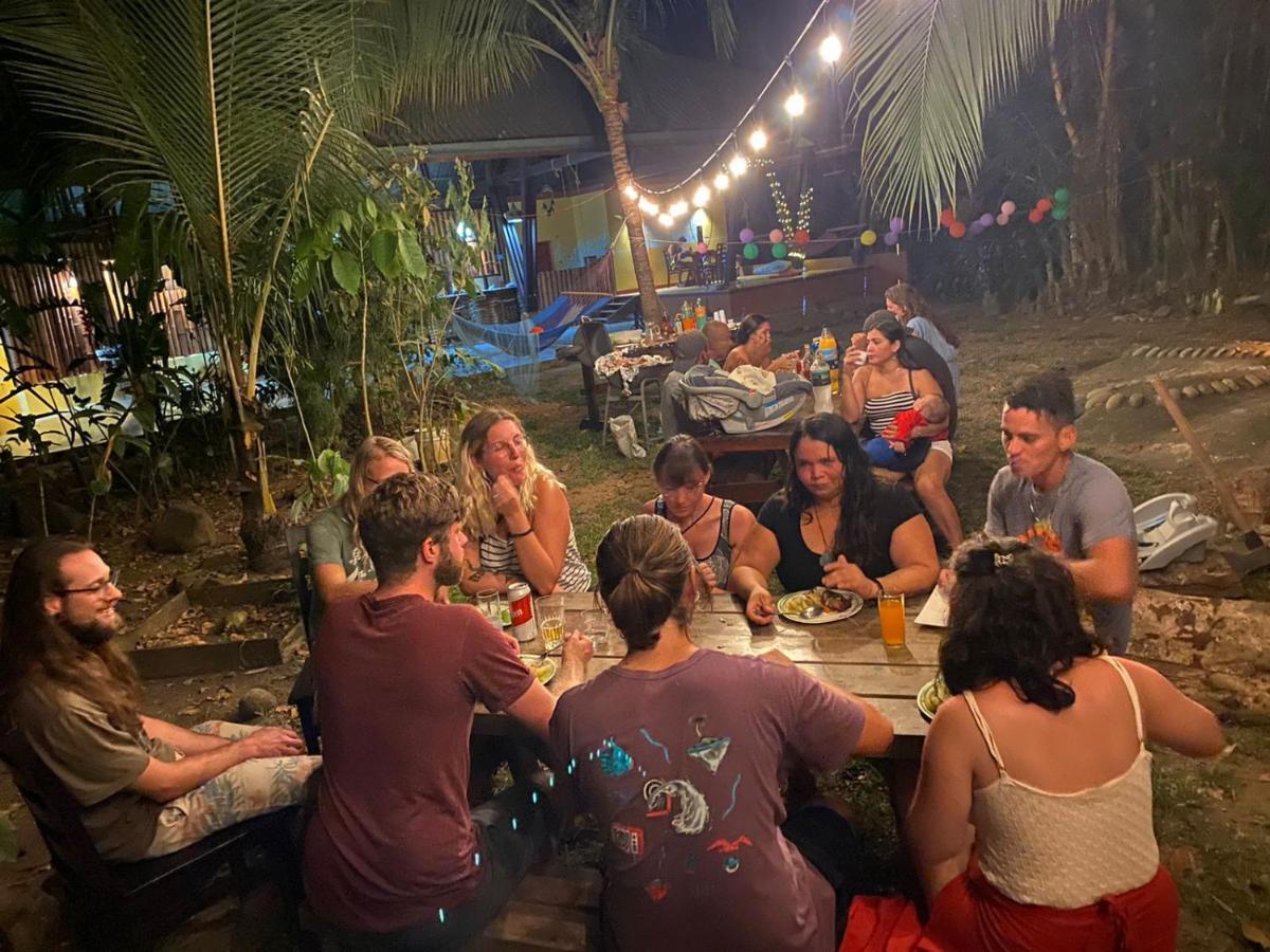 Luminosa Uvita Hostel Экстерьер фото